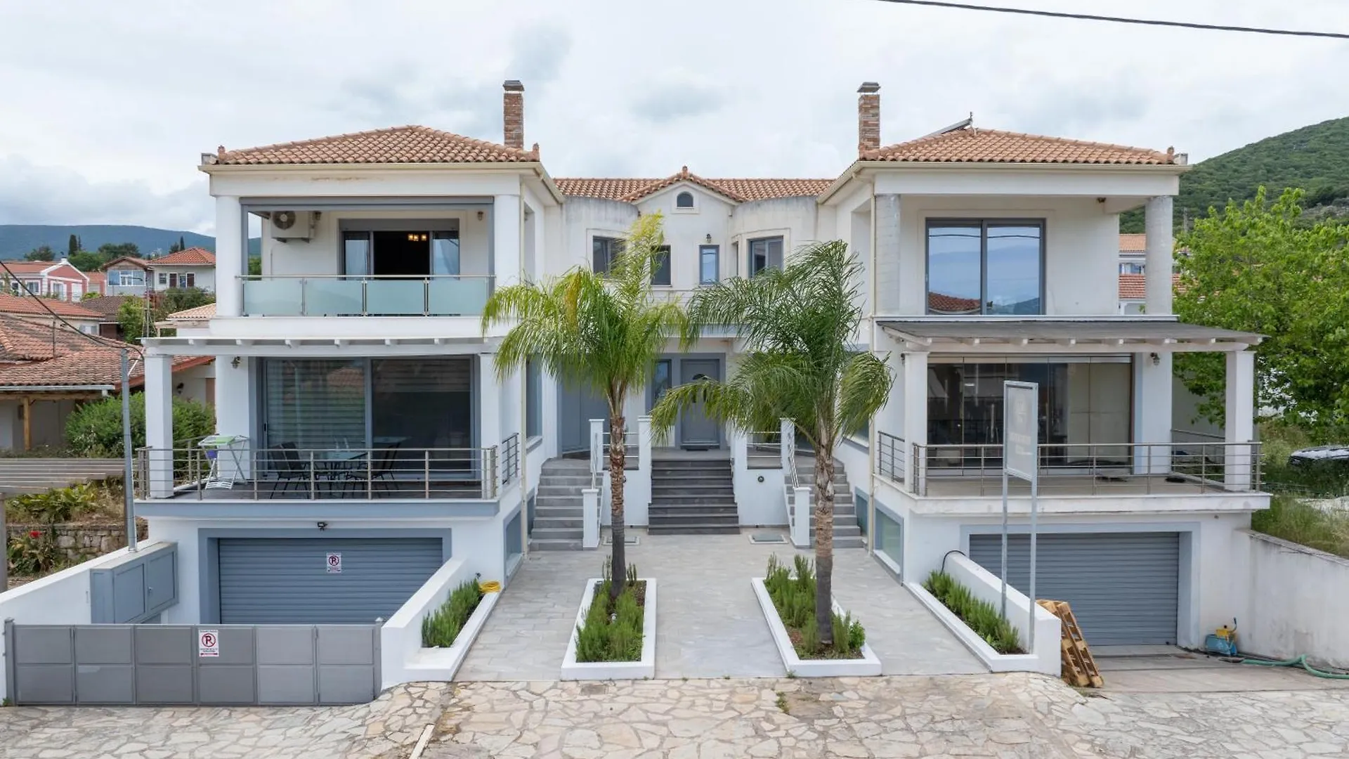 Nicolis Seaside Apartment Karavomylos